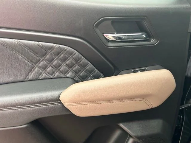 Used 2023 Onyx Black GMC Denali image 16