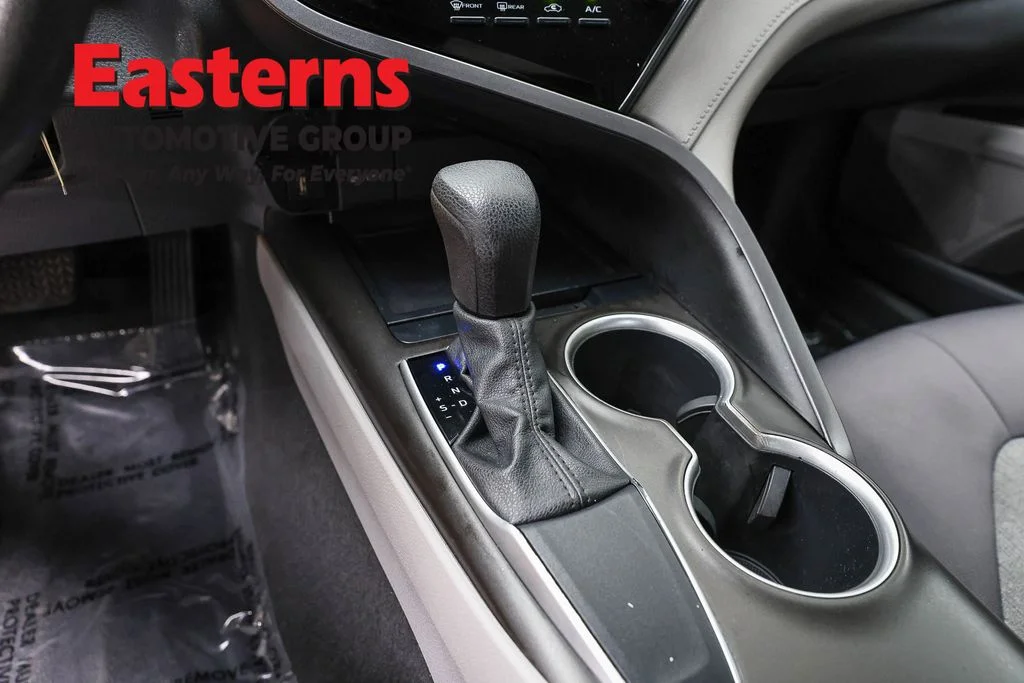 Used 2021 Silver Toyota LE image 12