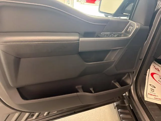 New 2026 Carbonized Gray Metallic Ford XLT image 33