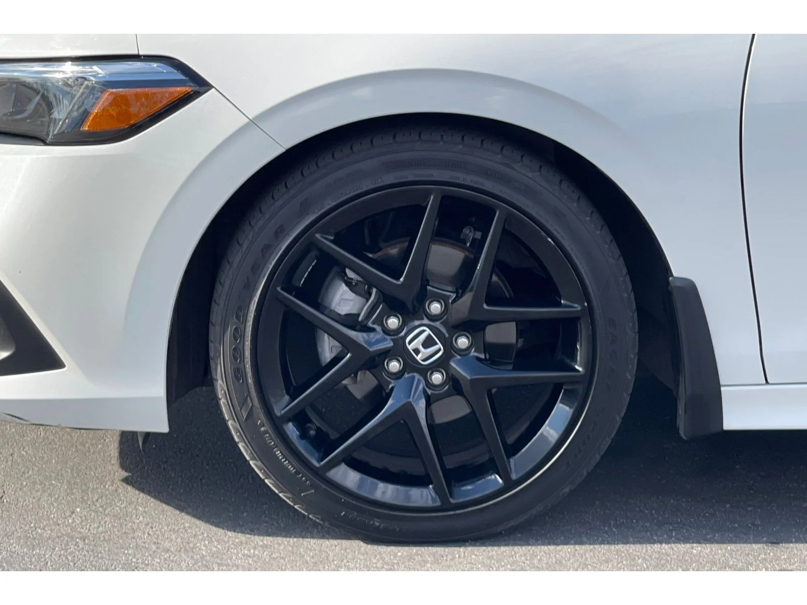 Used 2024 Platinum White Pearl Honda Sport image 10