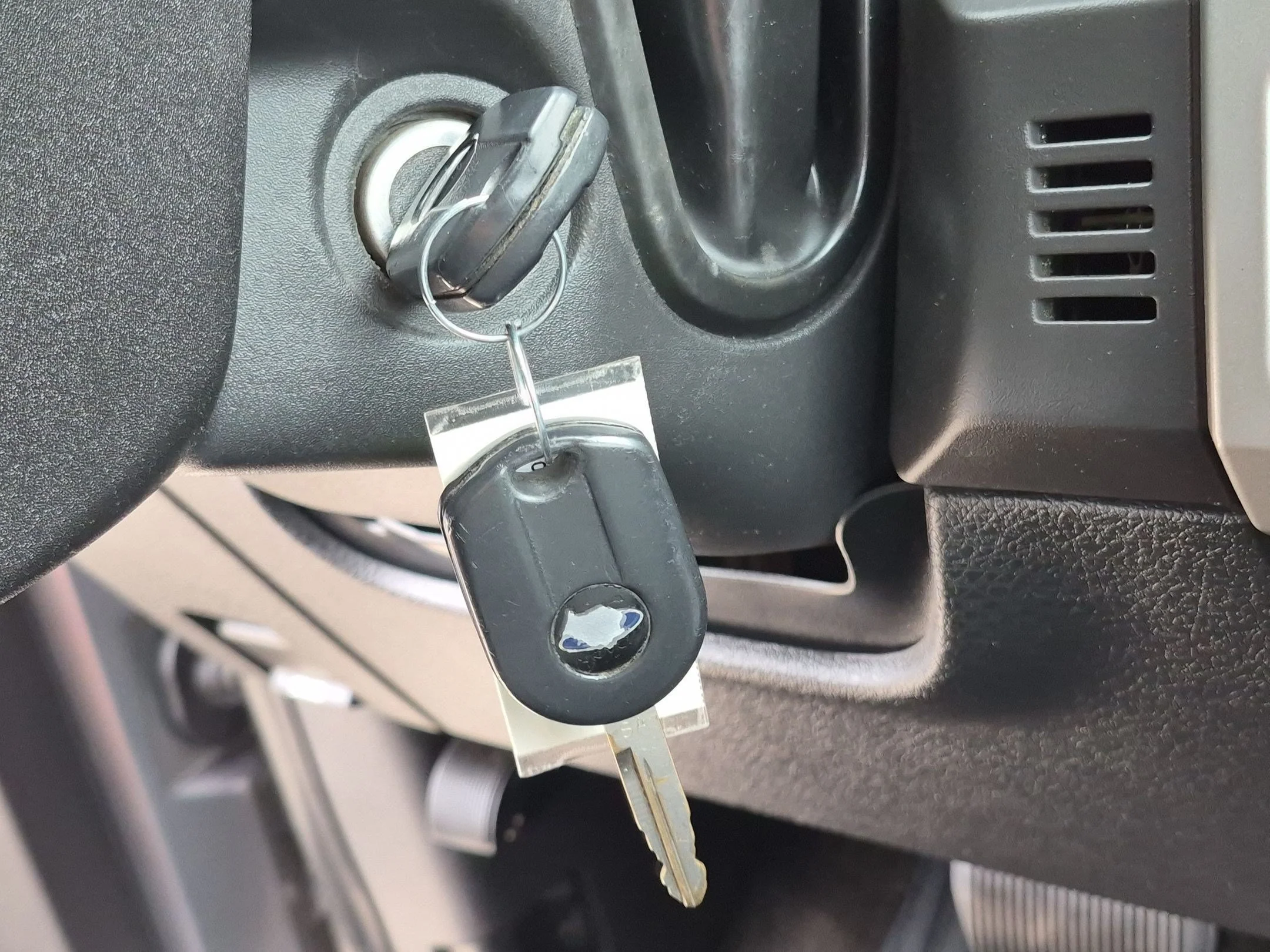 Used 2014 Sterling Gray Metallic Ford XLT image 17