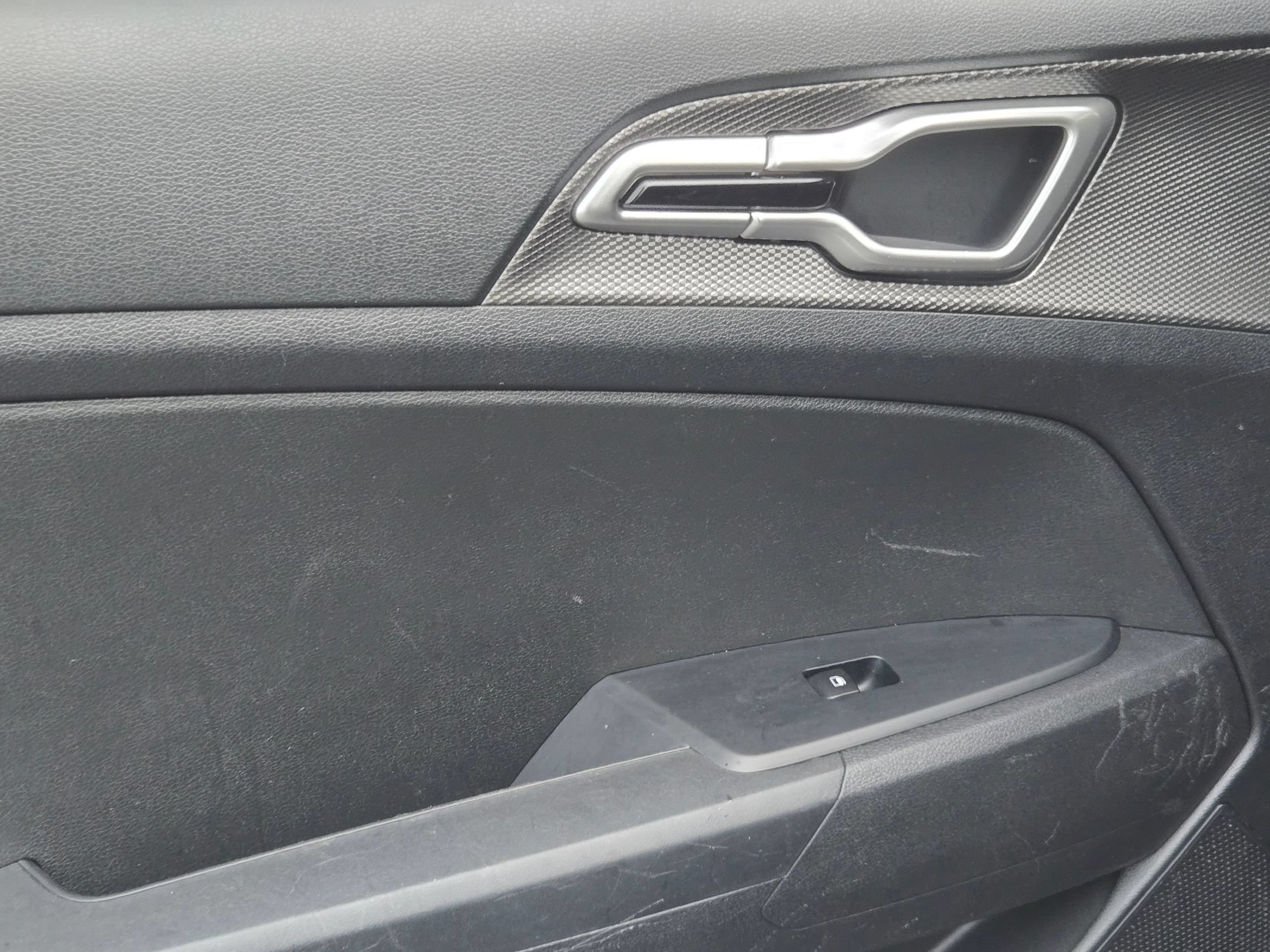 Used 2023 Fusion Black Kia LX image 33