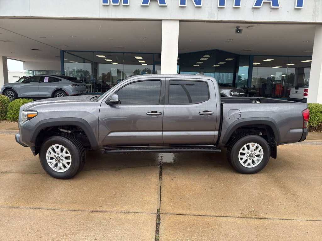 Used 2022 Magnetic Gray Metallic Toyota SR5 image 13