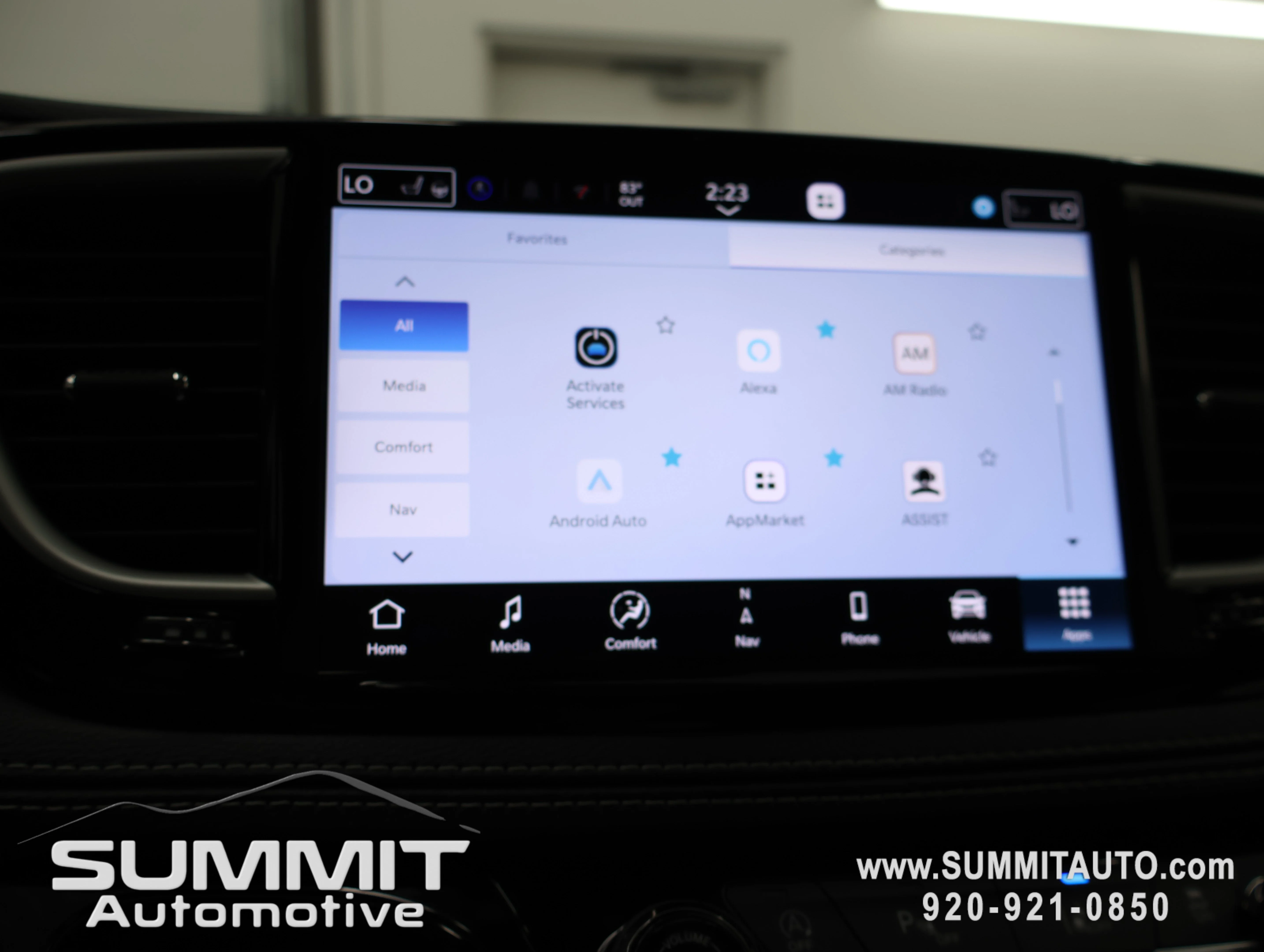 New 2027 Diamond Black Crystal Pearl-Coat Exterior Paint Chrysler Limited image 72