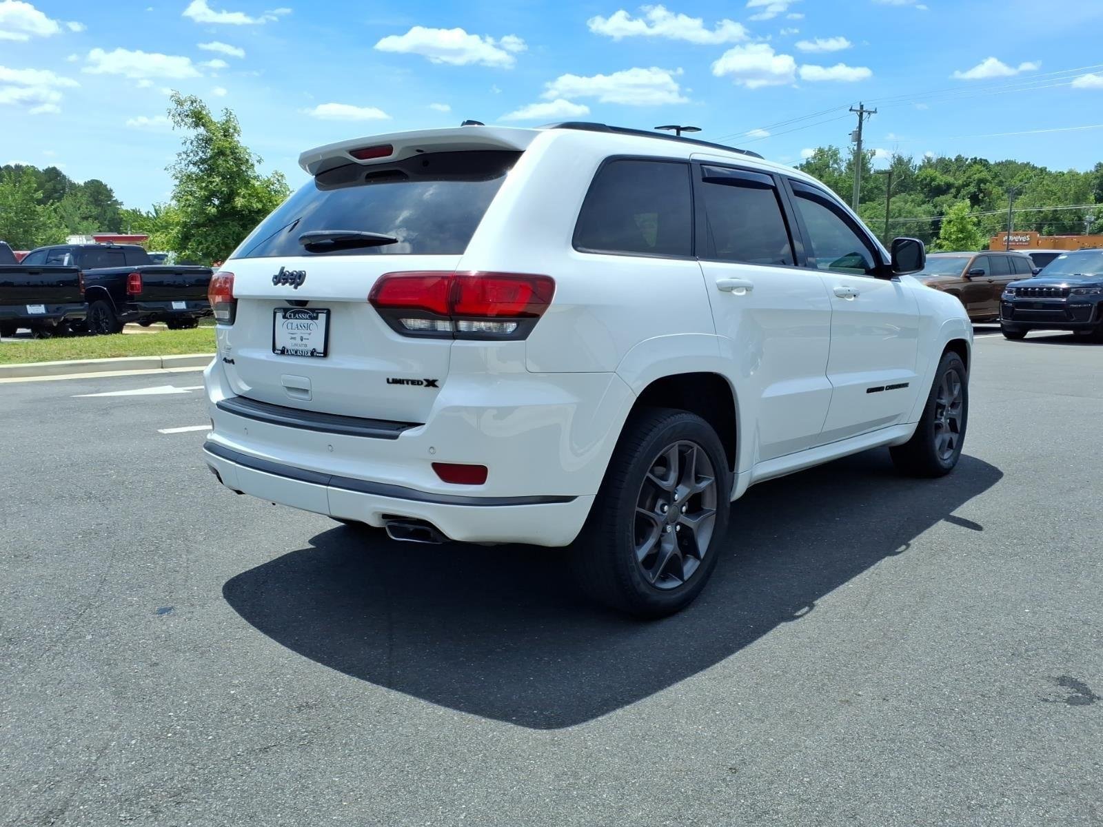 Used 2020 Bright White Clearcoat Jeep Limited X image 2