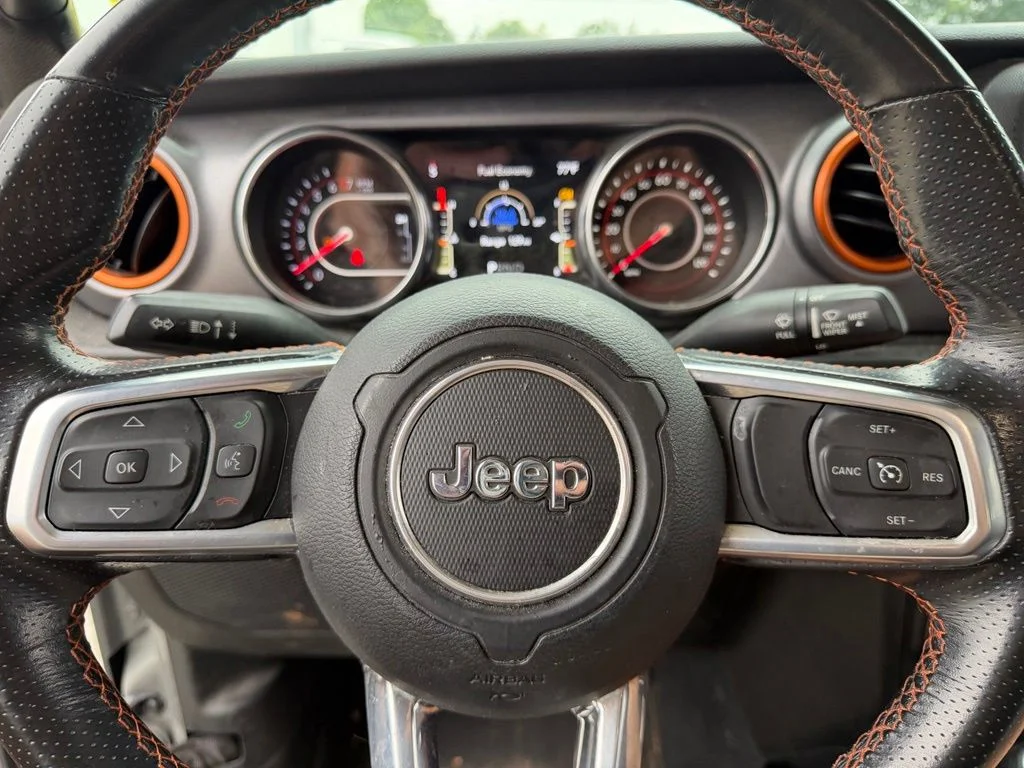 Used 2021 Gray Jeep Mojave image 33