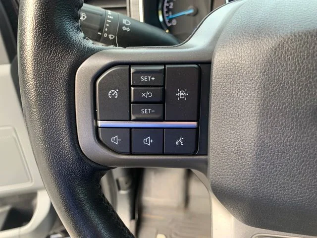 Used 2021 Agate Black Metallic Ford XLT image 26