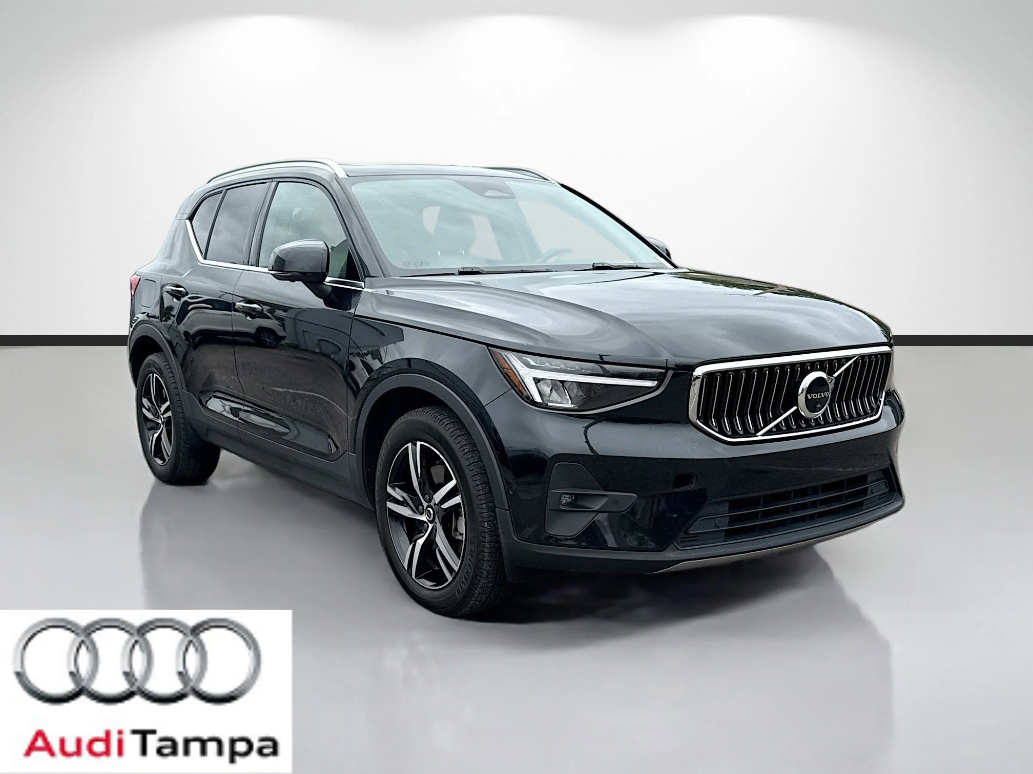 2023 Volvo XC40
