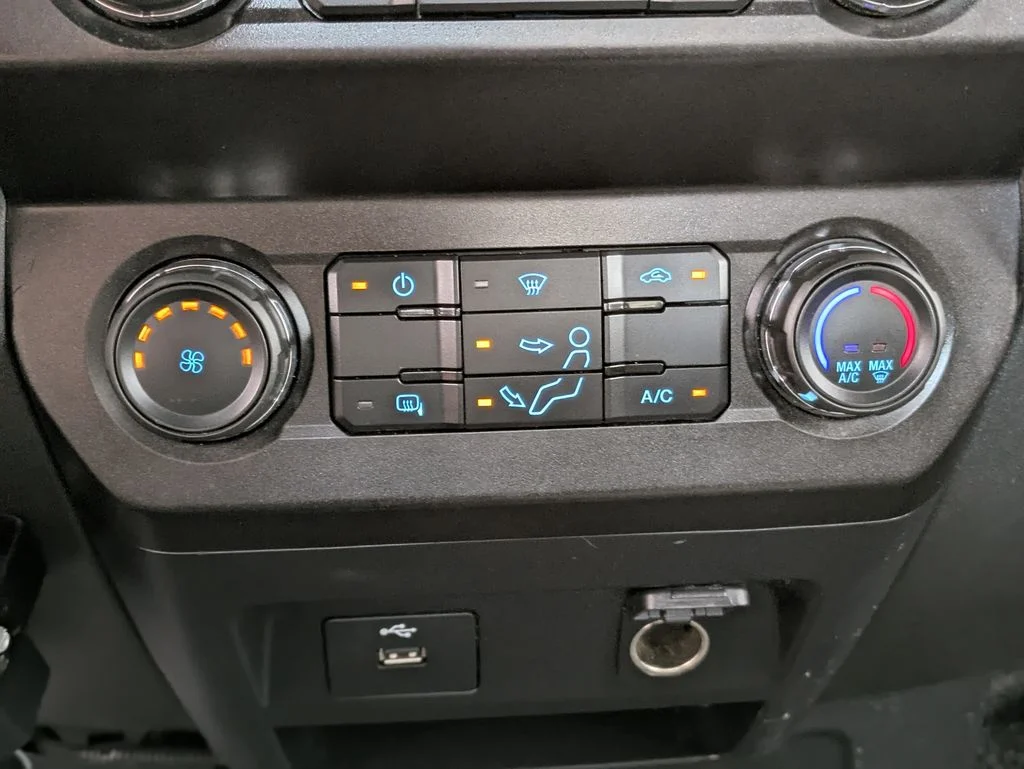 Used 2019 White Ford XL image 10