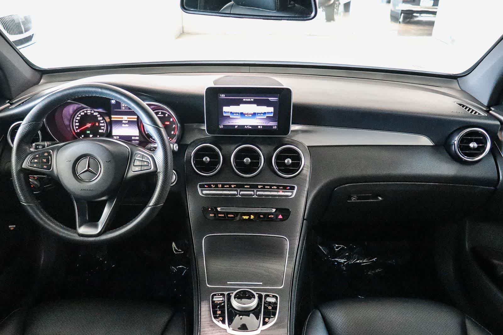 Used 2019 Polar White Mercedes-Benz GLC 300 image 13