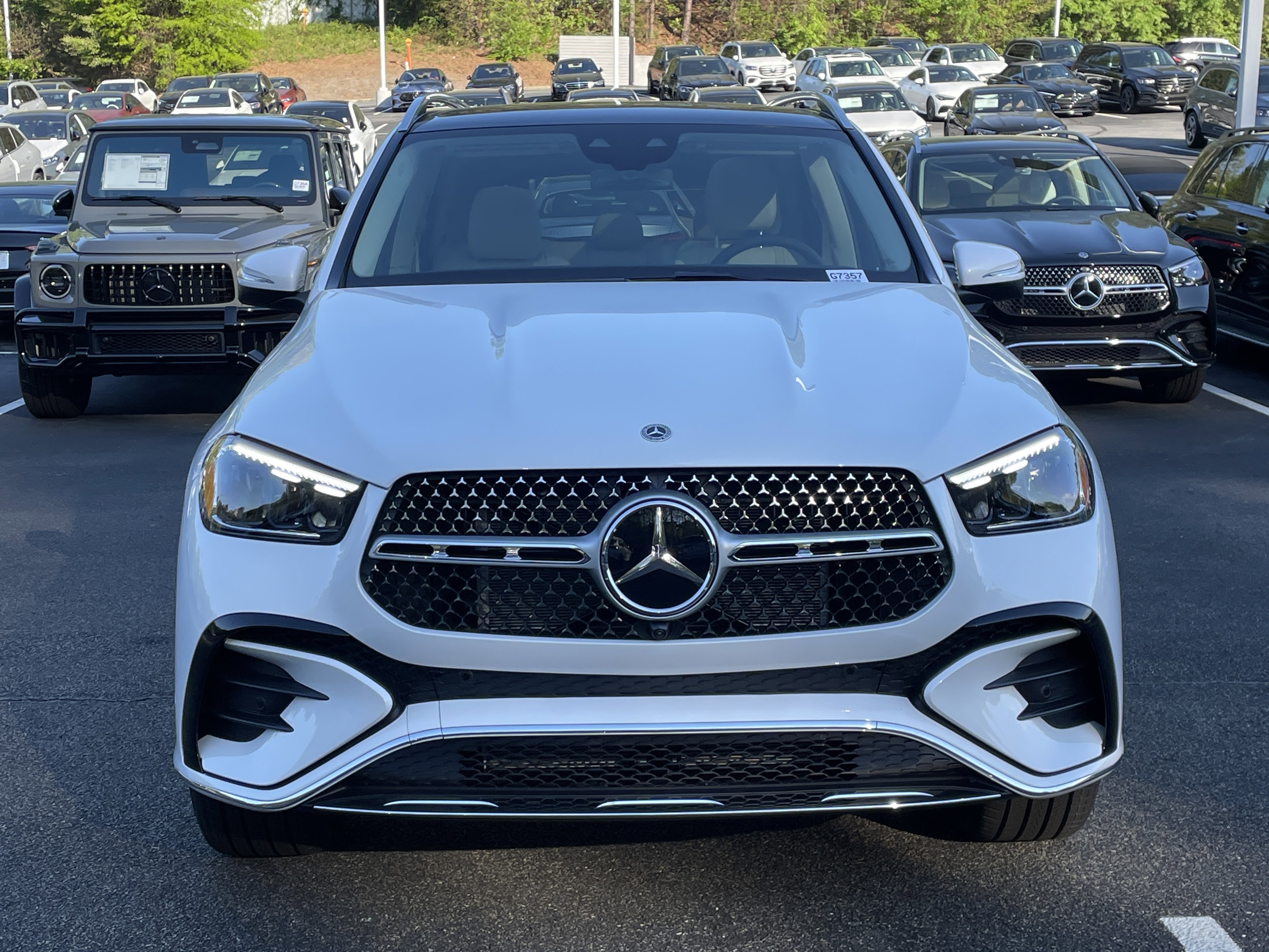 New 2026 MANUFAKTUR Moonlight White Metallic Mercedes-Benz GLE 350 4MATIC® SUV image 3
