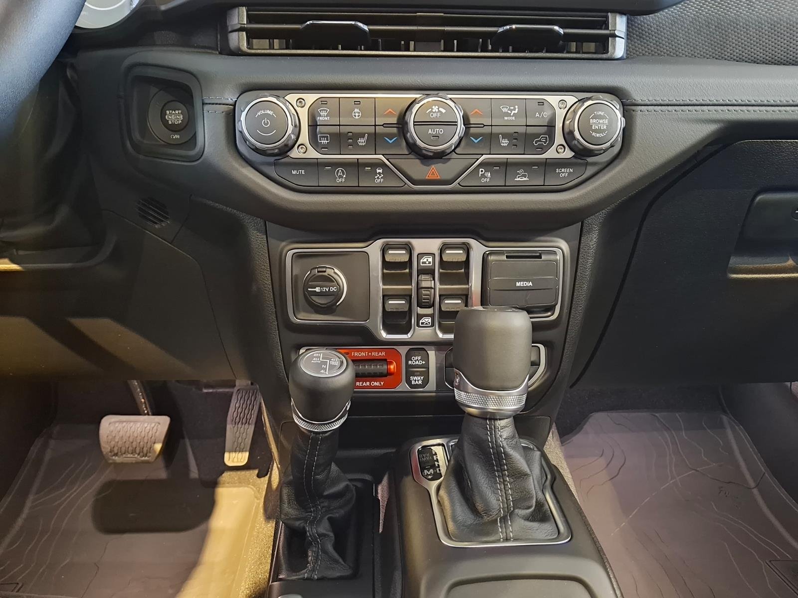 New 2026 Reign Exterior Paint Jeep Rubicon X image 10