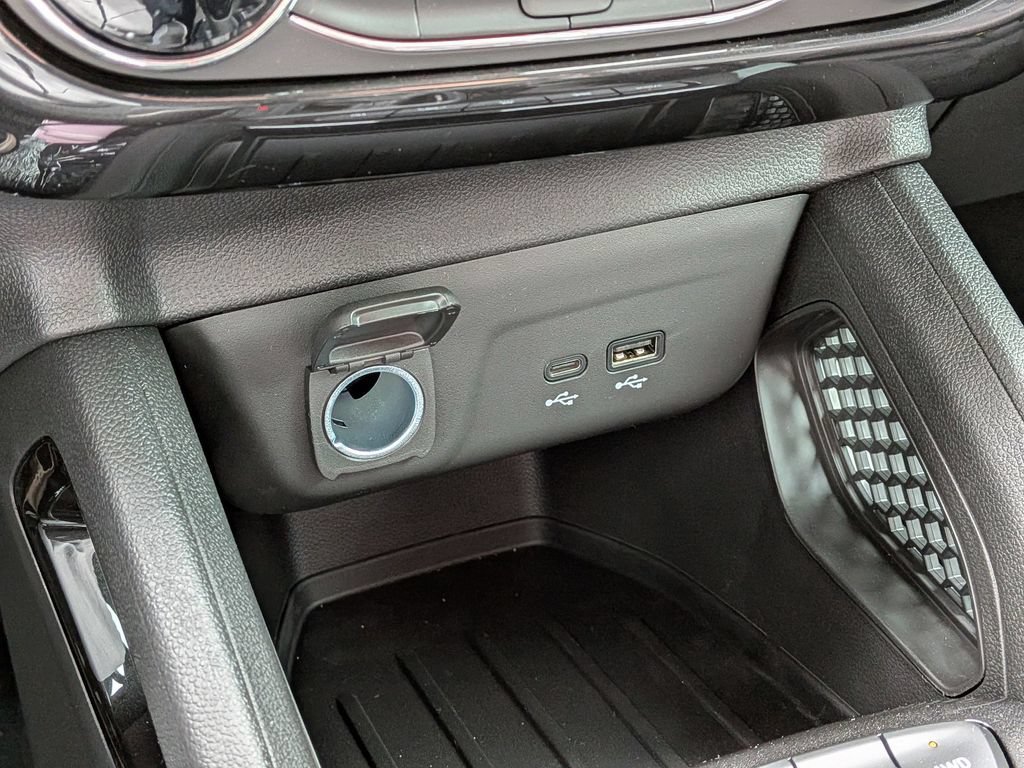 New 2026 Mosaic Black Metallic Chevrolet LT image 30