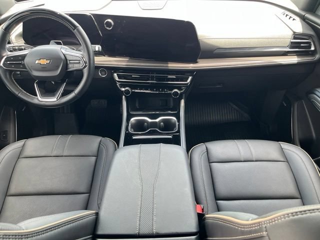 Used 2026 Polar White Tricoat Chevrolet High Country image 16