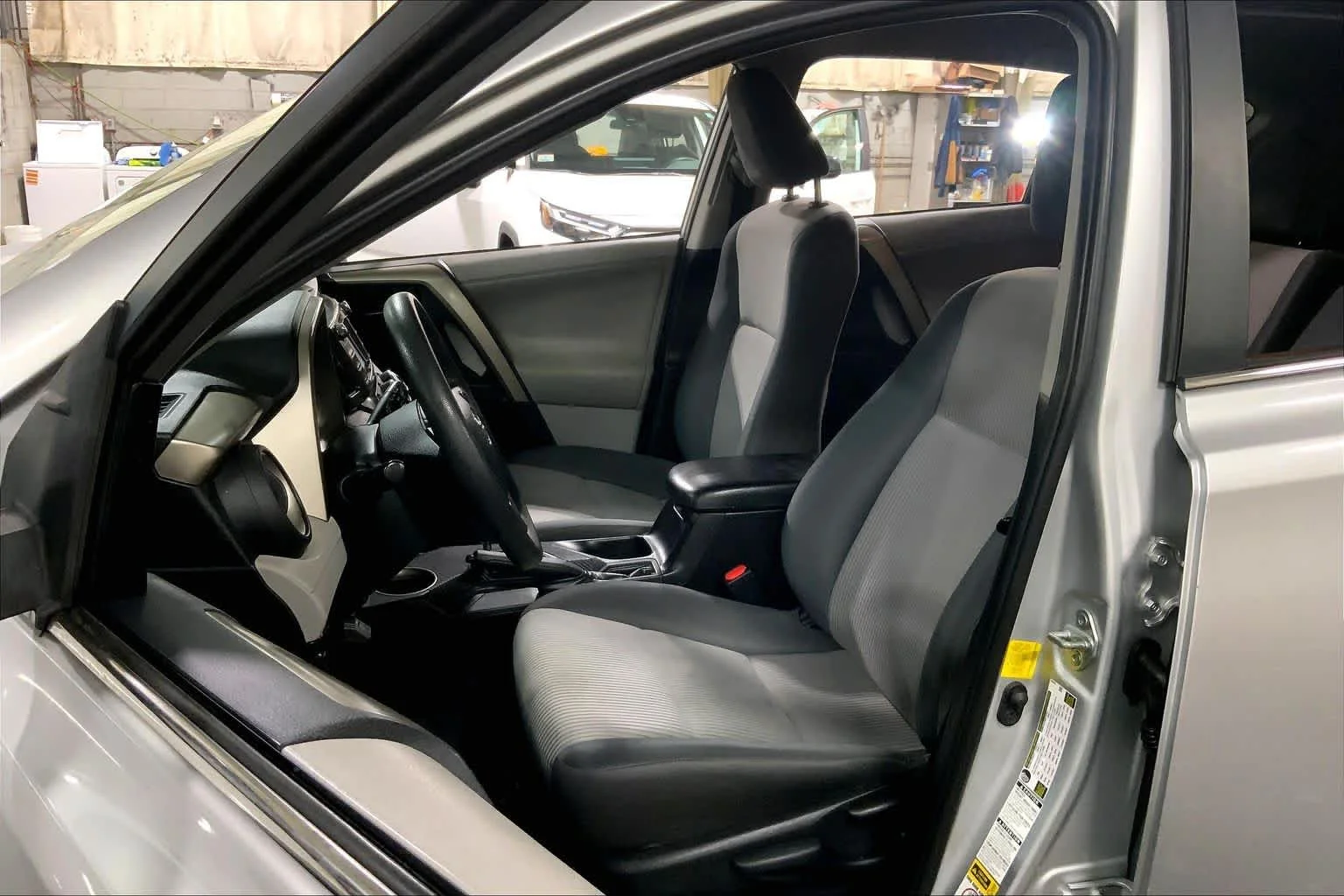 Used 2013 Classic Silver Metallic Toyota LE image 8