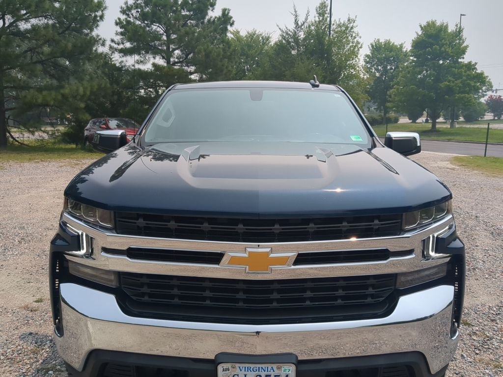 Used 2022 Blue Chevrolet LT image 2