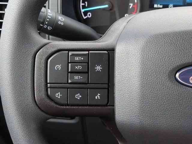 New 2026 Oxford White Ford XL image 23