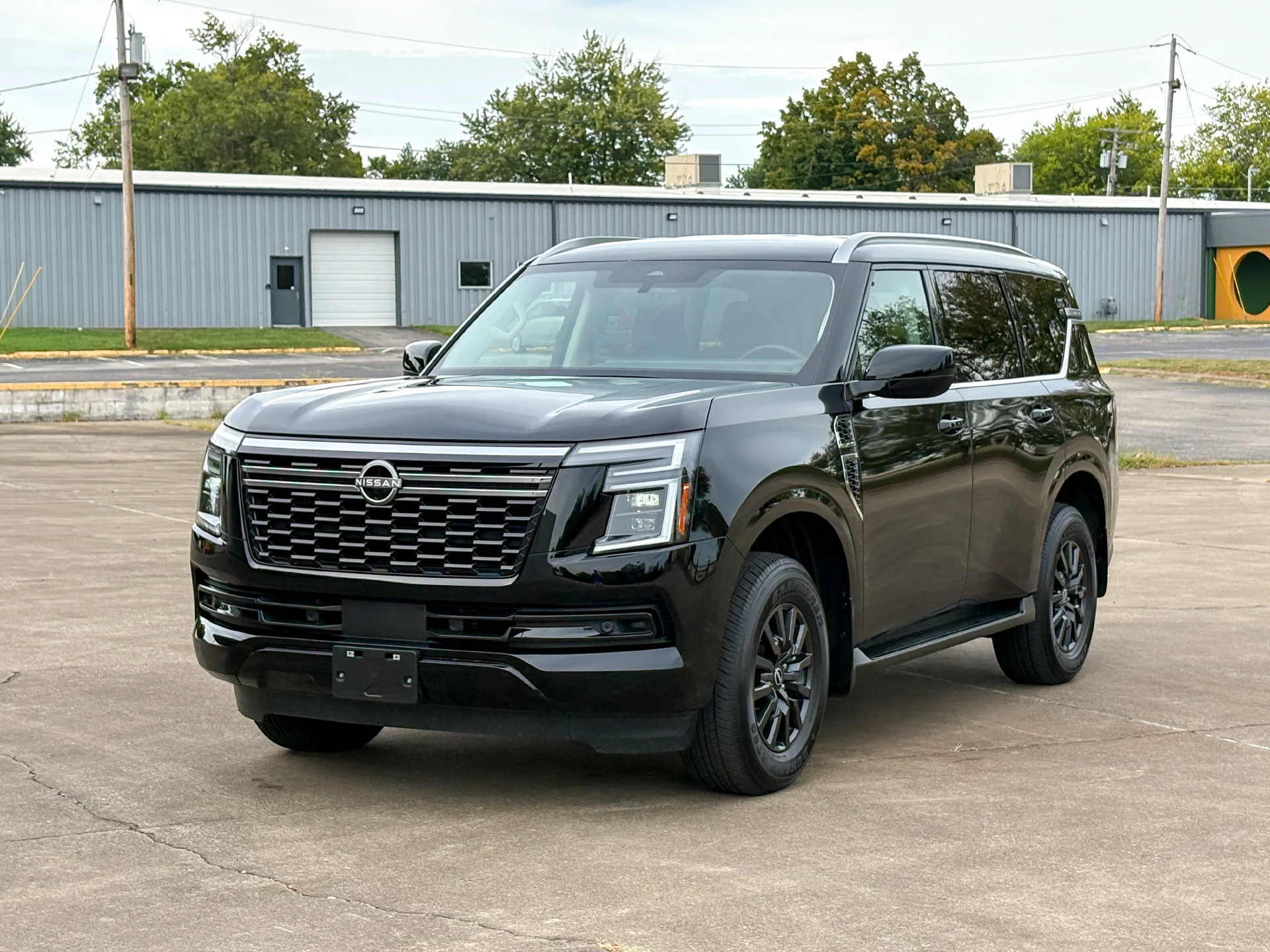 Used 2025 Black Nissan SV image 5