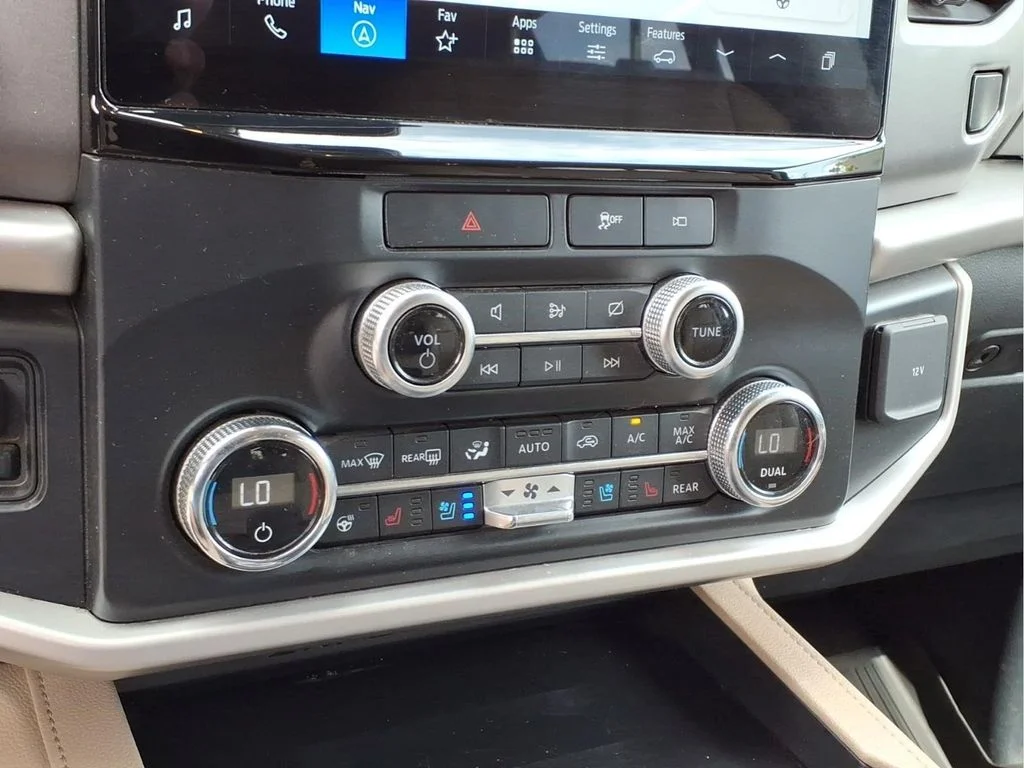Used 2022 White Ford XLT image 6