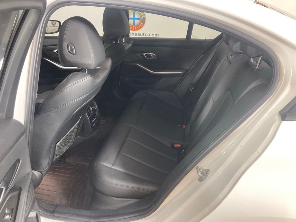 2020 BMW 3 Series 330i - Photo 13