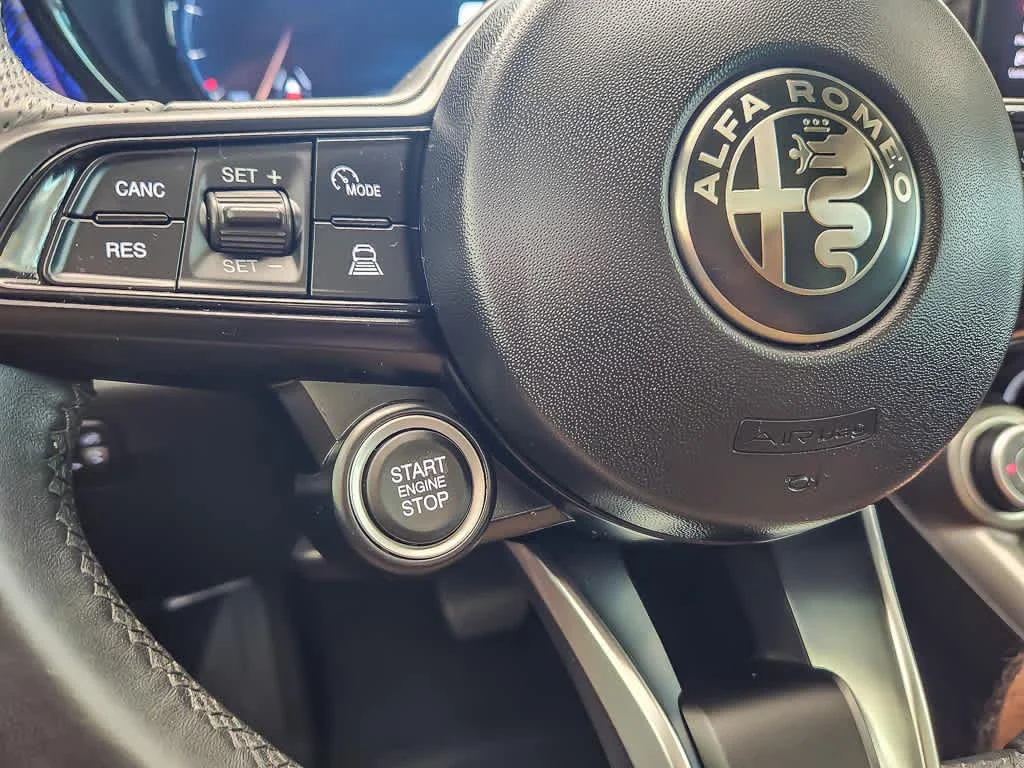 Used 2024  Alfa Romeo Ti image 20