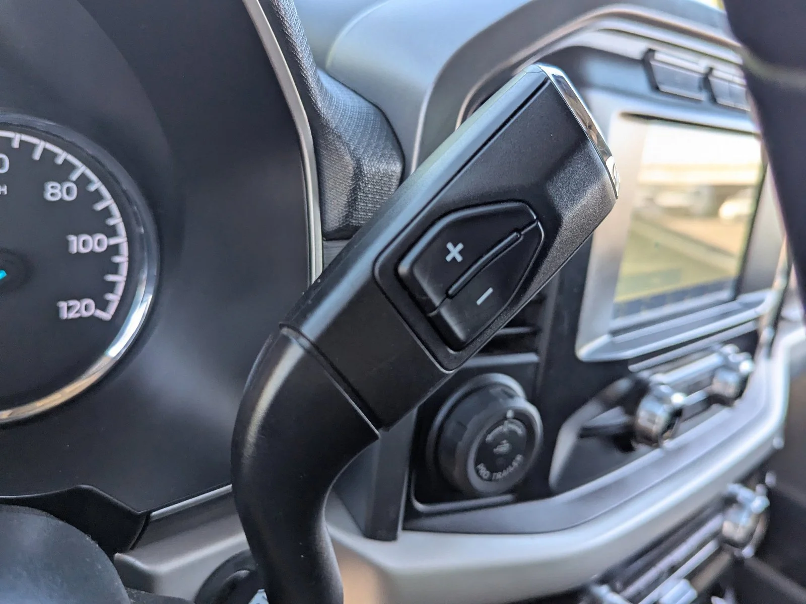 Used 2021 Oxford White Ford XLT image 28