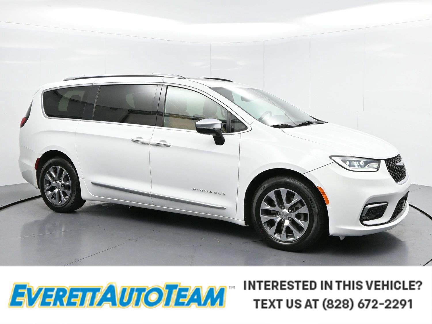 2023 Chrysler Pacifica Hybrid Pinnacle FWD