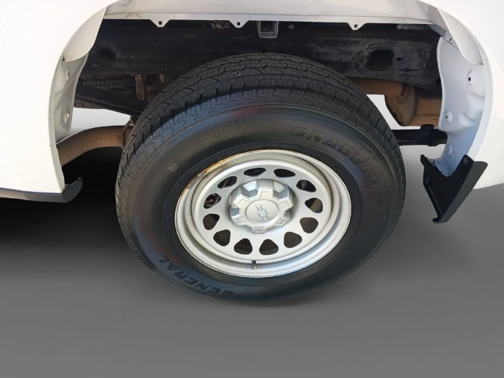 Used 2019 SUMMIT WHITE Chevrolet Work Truck image 10