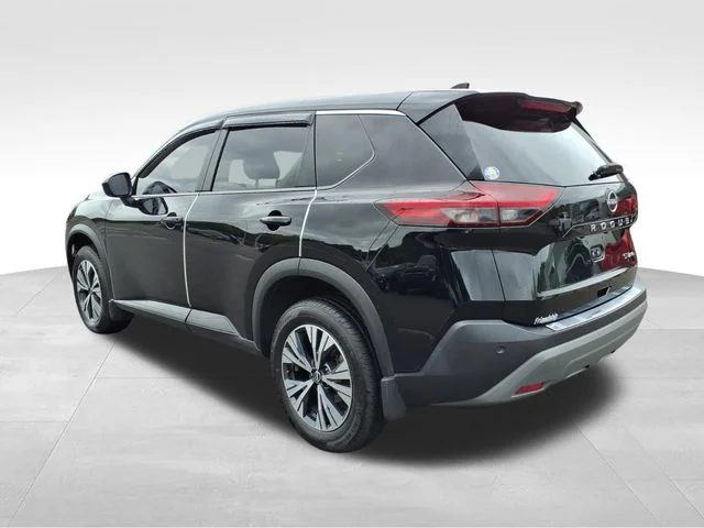 Used 2023 Black Nissan SV image 7
