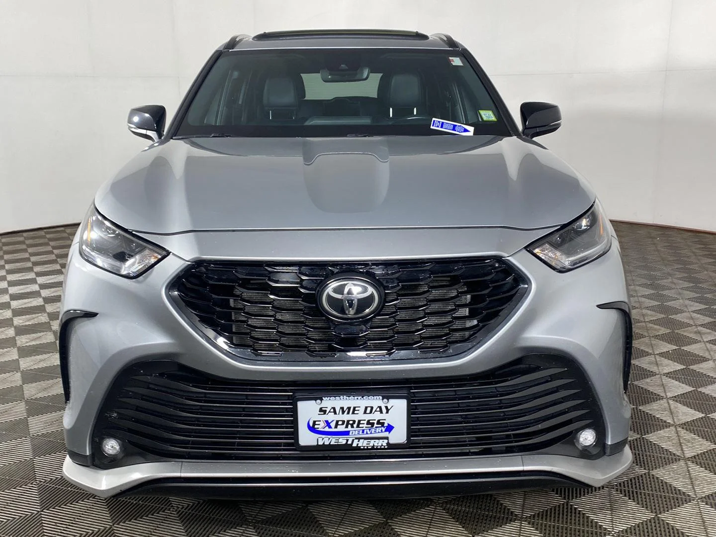 Used 2022 Celestial Silver Metallic Toyota XSE image 8