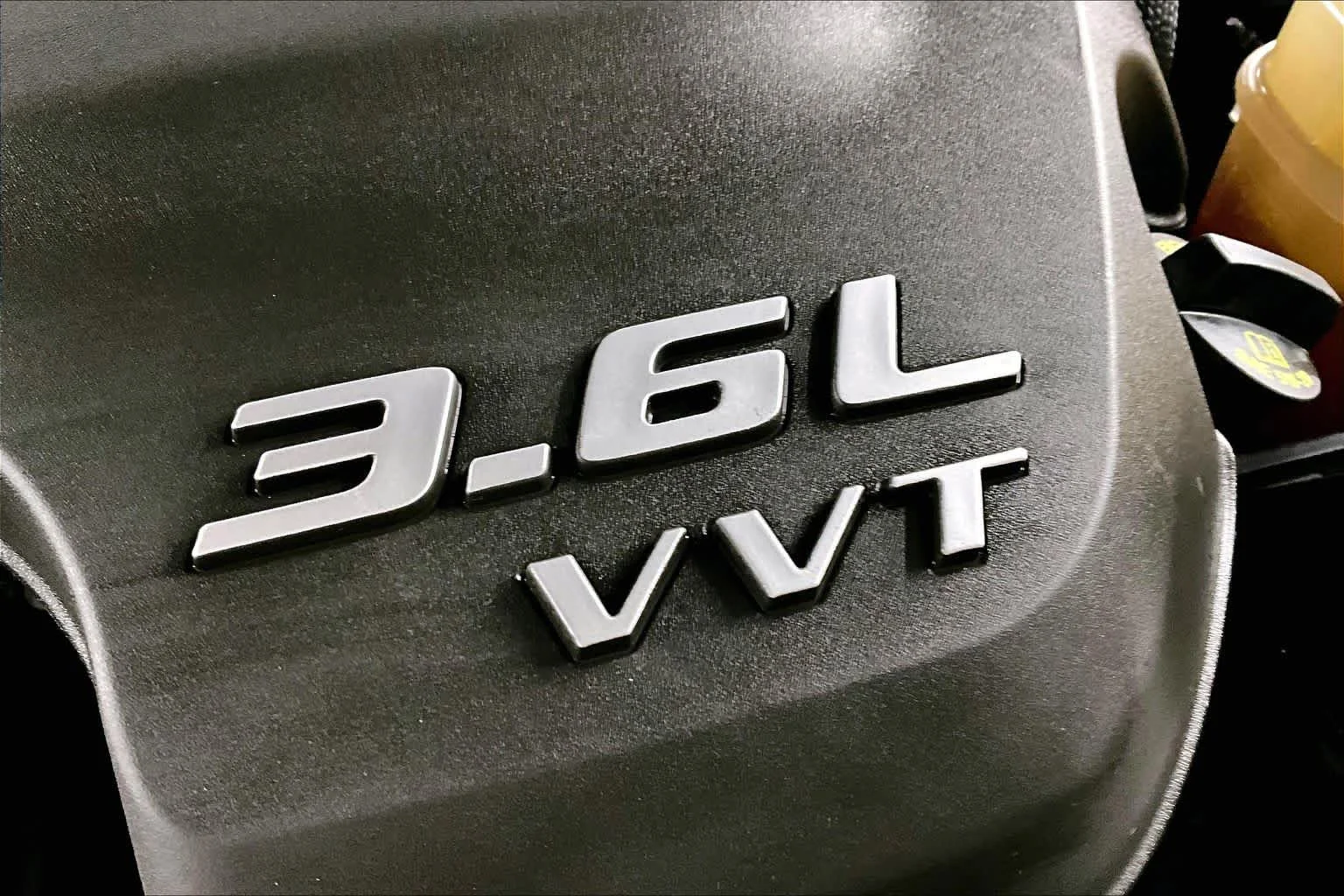 Used 2023 Granite Pearlcoat Dodge SXT image 30