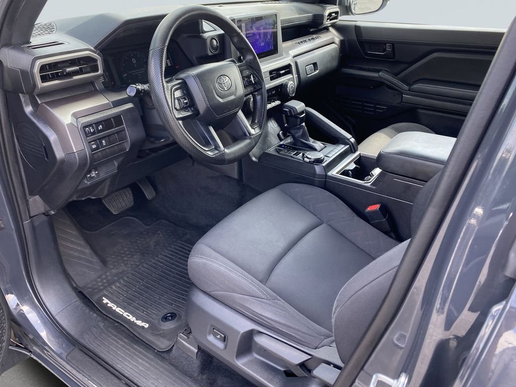 2024 Toyota Tacoma SR5 - Photo 10