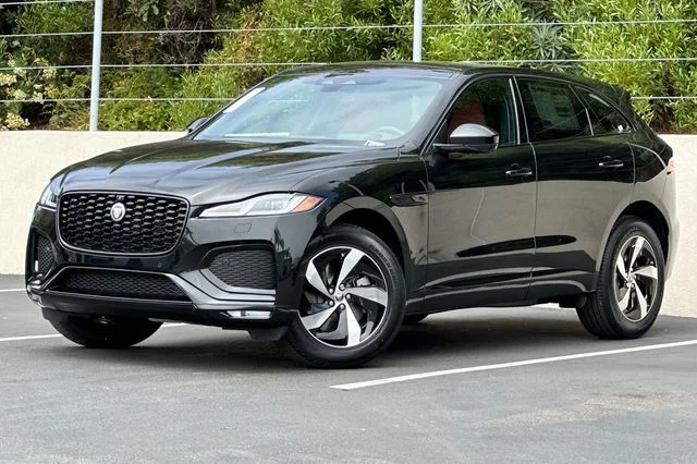 2026 Jaguar F-PACE P250 R-Dynamic S's photo