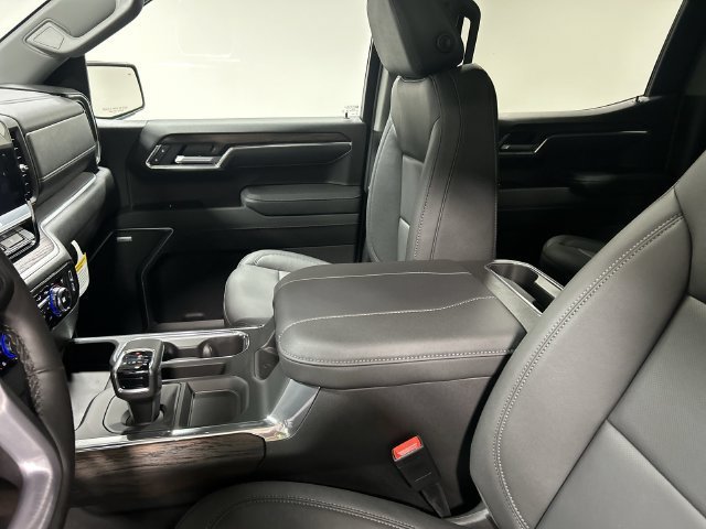 New 2026 Onyx Black GMC SLT image 21