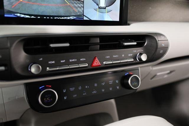 New 2026 Gray Hyundai SEL Premium 8P image 42