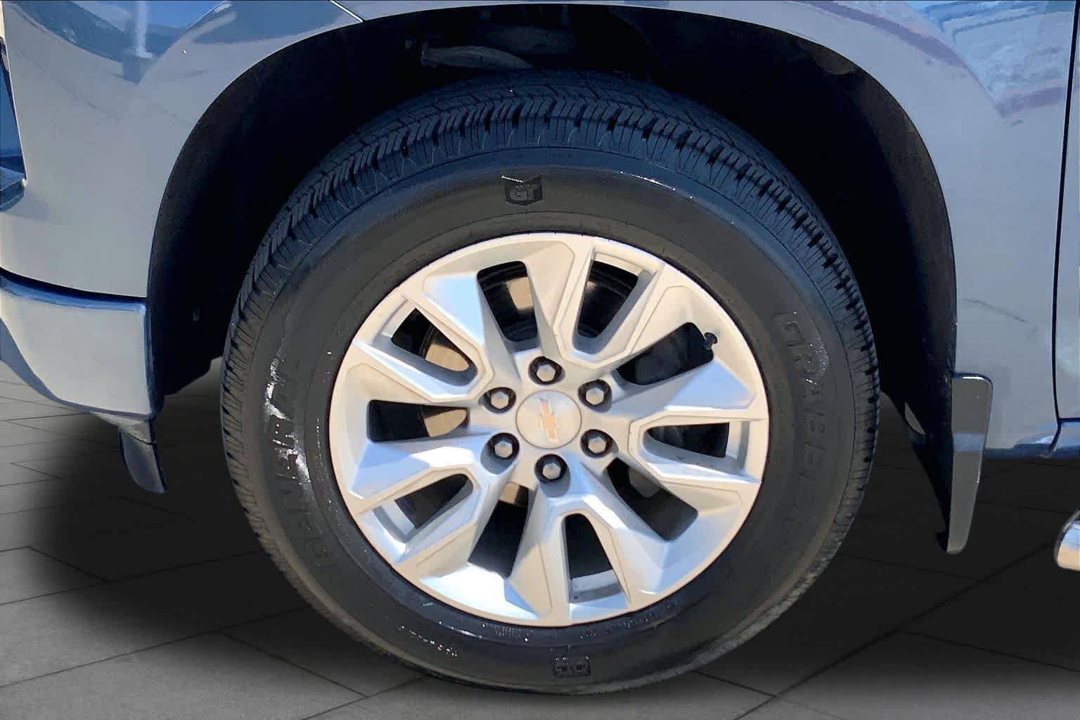 Used 2024 Lakeshore Blue Metallic Chevrolet Custom image 10