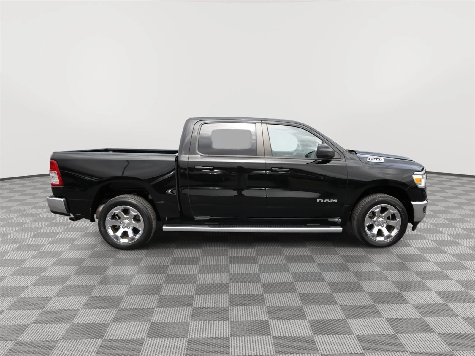 Used 2022 Diamond Black Crystal Pearlcoat Ram Big Horn image 4