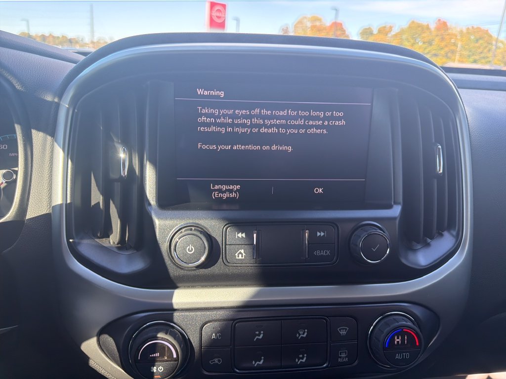 Used 2021 White Chevrolet LT image 19