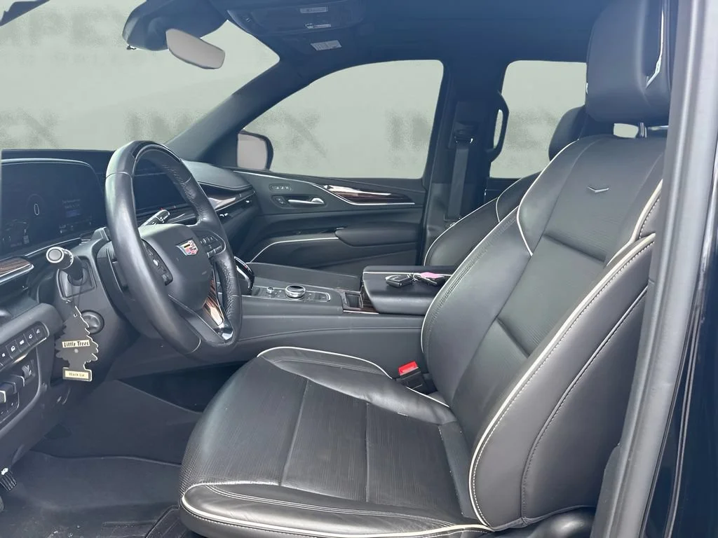 Used 2023 Black Raven Cadillac Premium Luxury image 7