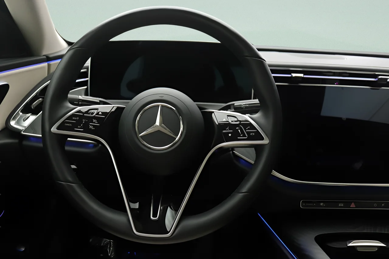 2024 Mercedes-Benz E-Class E350 - Photo 8