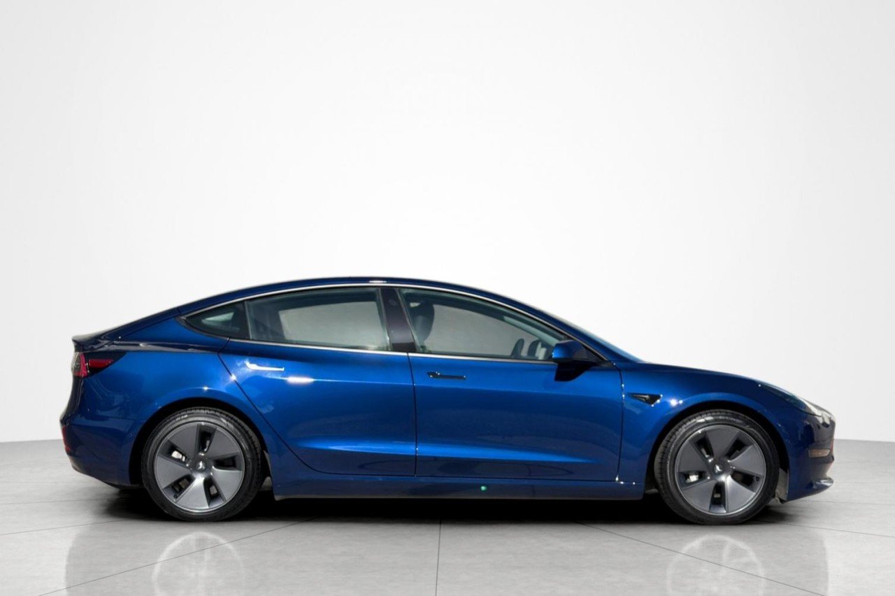 Used 2021  Tesla Standard Range Plus image 6