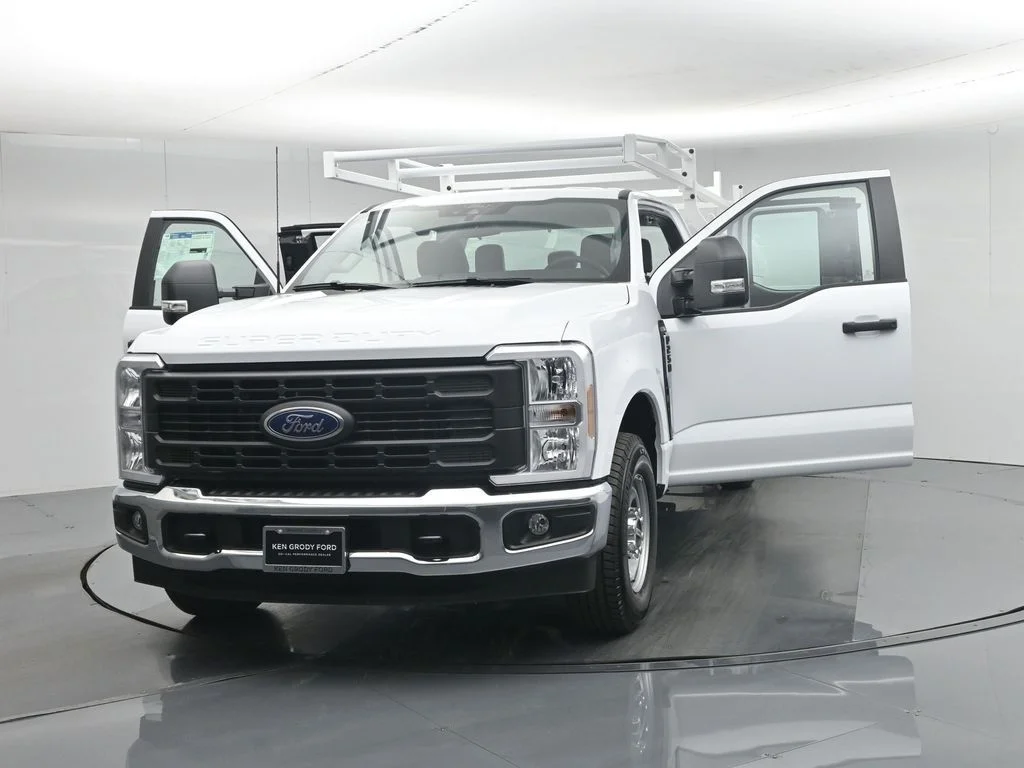 New 2026 Oxford White Ford XL image 85