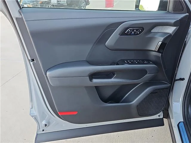 New 2027 Wolf Gray KIA X-Line SX All-Wheel Drive image 14