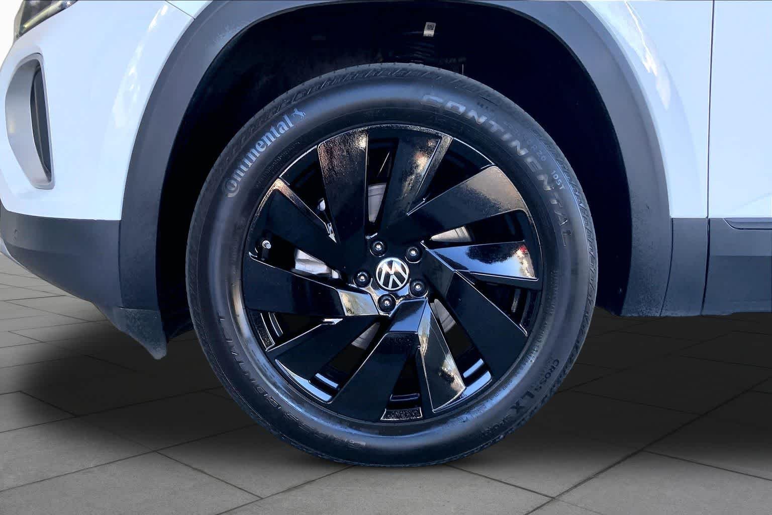 Certified Used 2024 Pure White Volkswagen 2.0T SE w/Technology image 11
