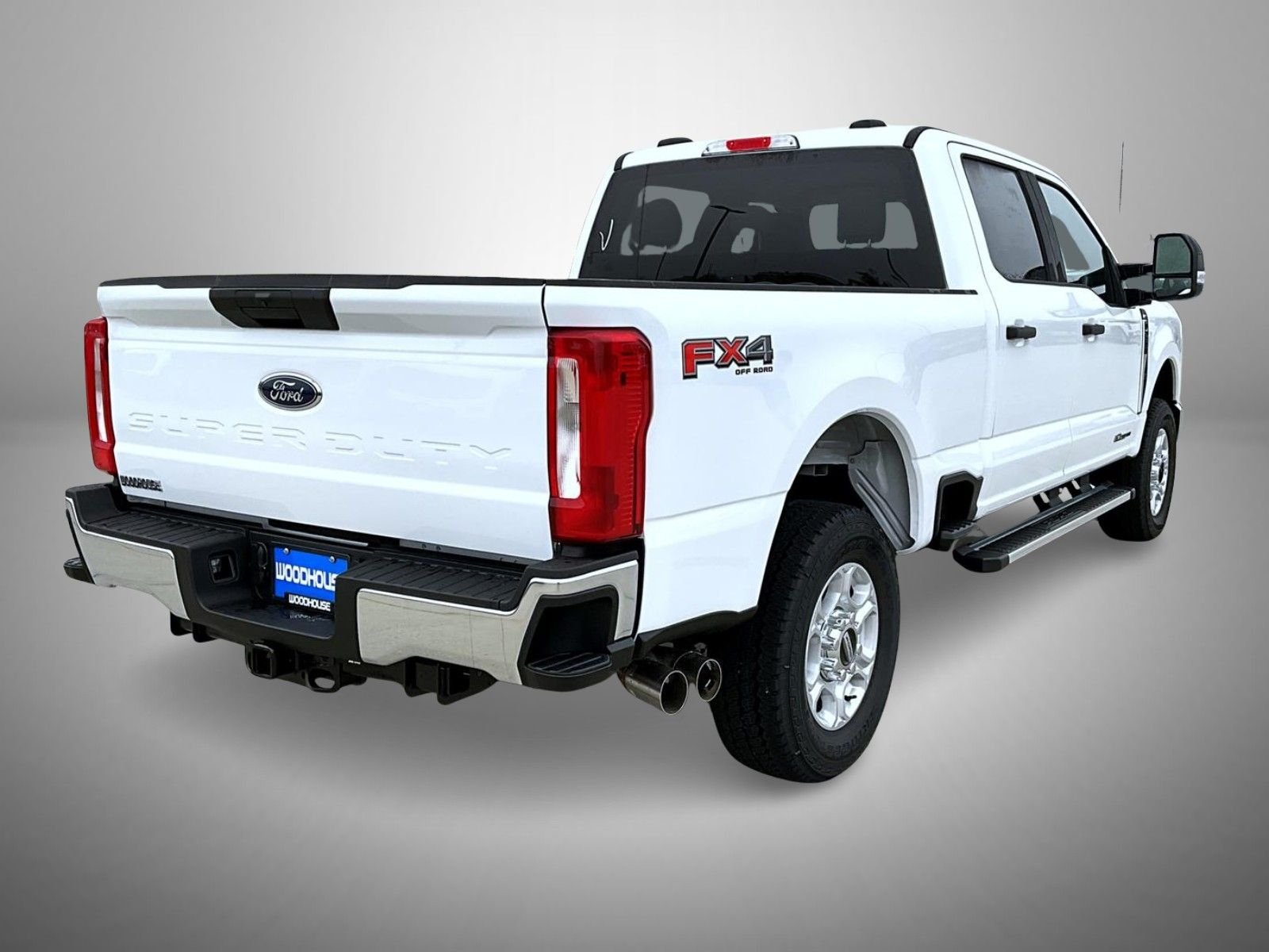 New 2026 Oxford White Ford XLT image 5