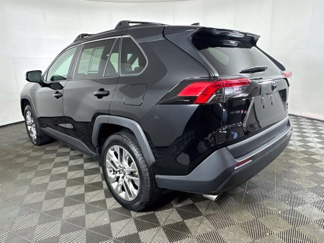 Used 2024 Black Toyota XLE Premium image 6