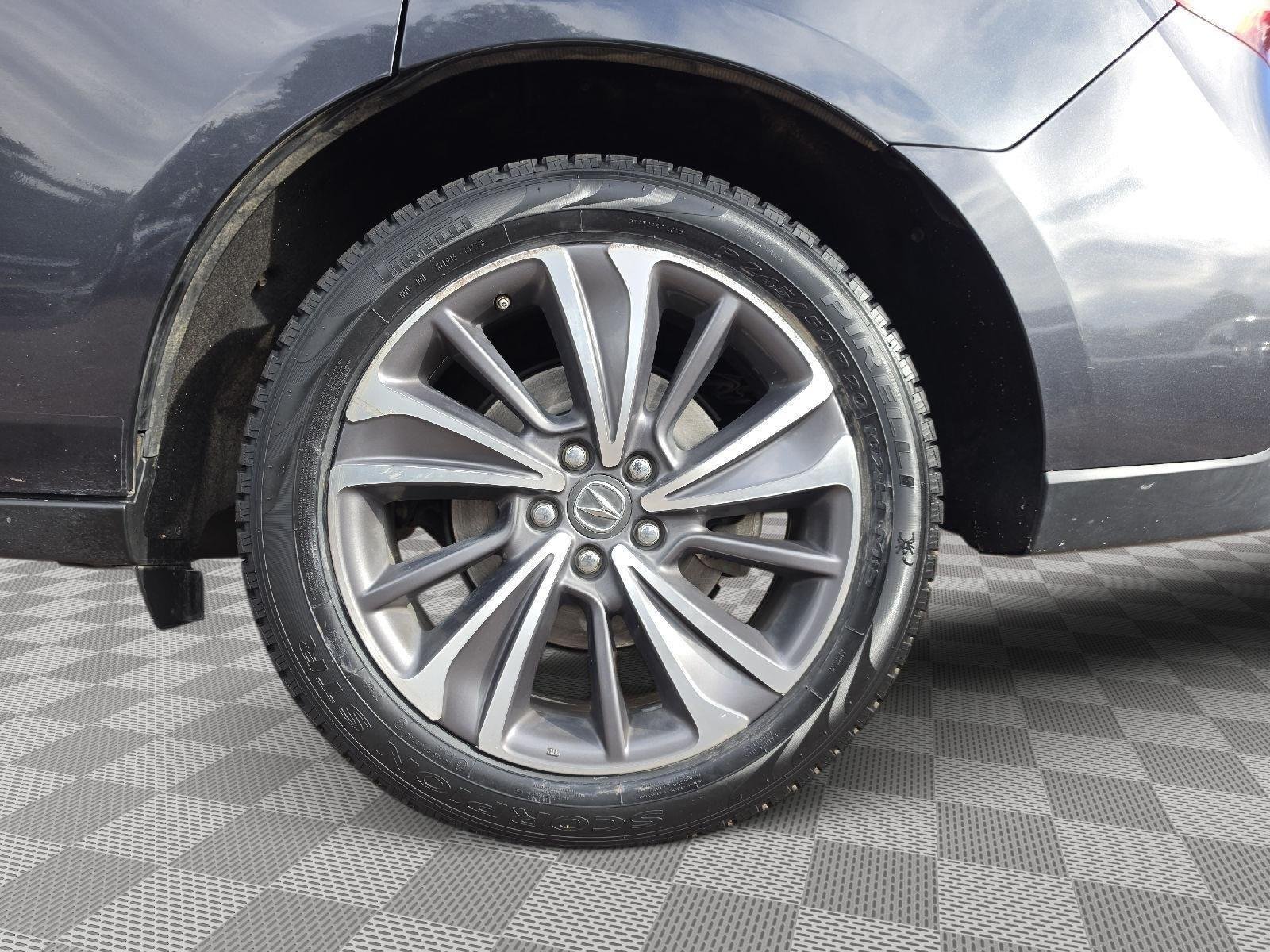 Used 2019 Gunmetal Metallic Acura w/Tech image 20