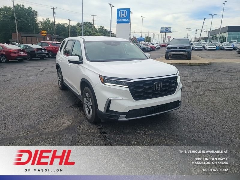Used 2024  Honda EX-L image 1