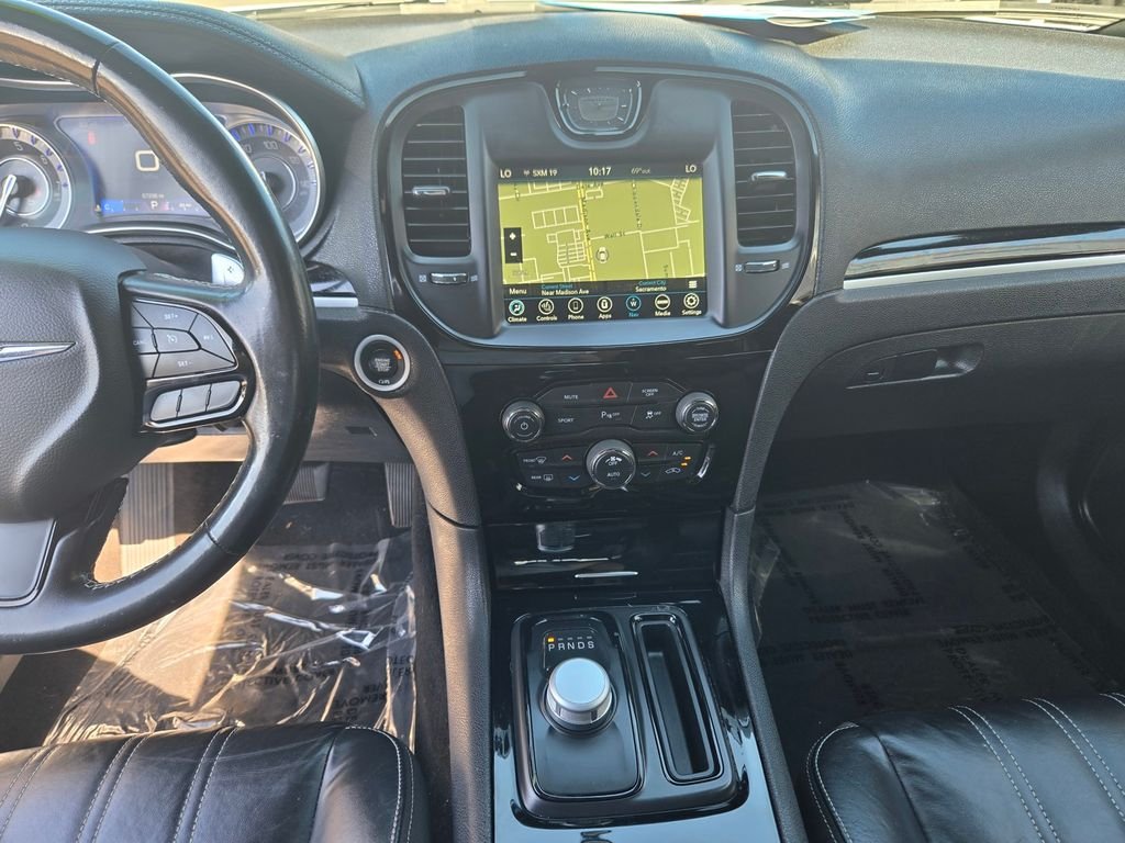 Used 2022 White Chrysler S image 17