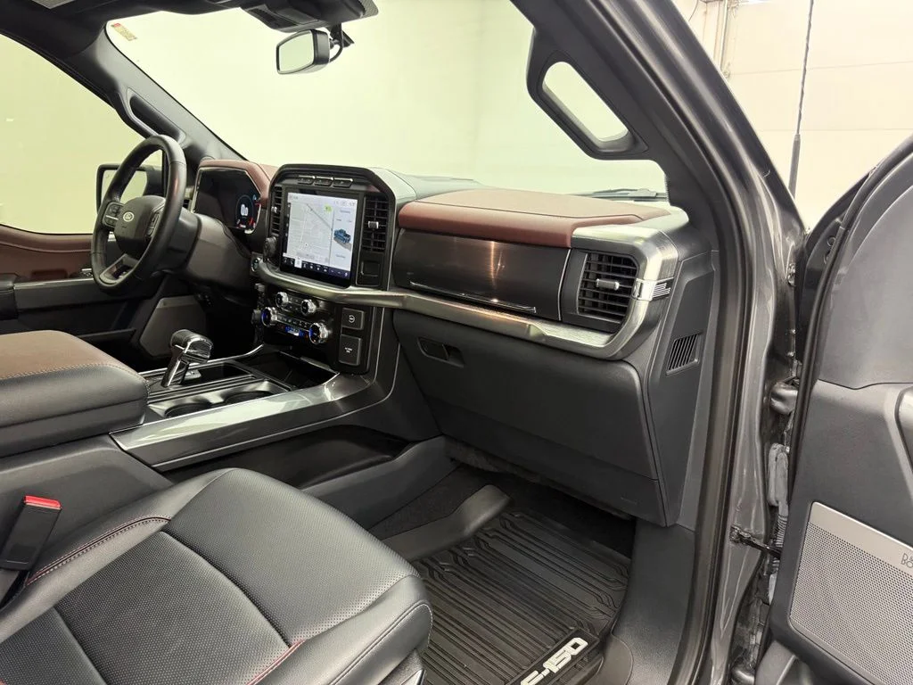 Used 2023 Gray Ford Lariat image 33